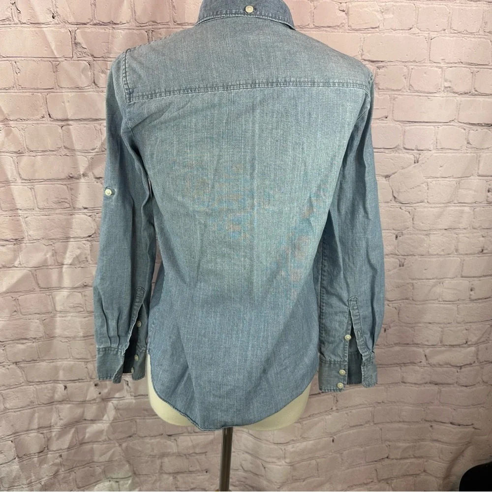 j. Crew Light Blue chambray Denim Button-Up Shirt sz XS womens classic boho